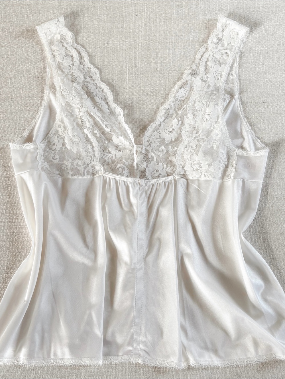 VTG Lace Button Tank Top - Picture 8 of 11